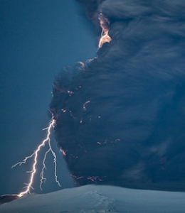 photo-Electrifying Images of Volcano Lightning